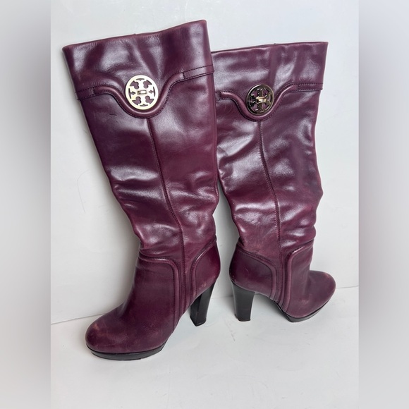 TORY BURCH wine/eggplant leather gold logo platform heeled knee high boots 8 - Picture 1 of 10